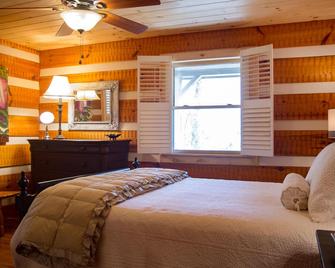 Beauty Found In Every Season - Newland - Bedroom