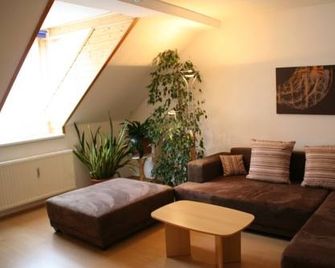 Gösser Bachgasslhof -- Bed And Breakfast -- Apartments - Leoben - Soggiorno