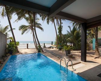 Hikks Villa Hikkaduwa - Hikkaduwa - Pool