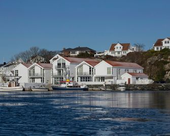 Hummeren Hotel - Tananger - Edificio