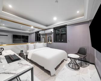 Seongnam Moran Hotel Joy - Seongnam - Slaapkamer