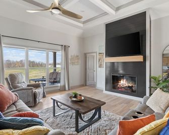 Living Relaxed - Brand New Home - Lake Property - Backs Up To Mammoth Cave Land - Mammoth Cave - Sala de estar