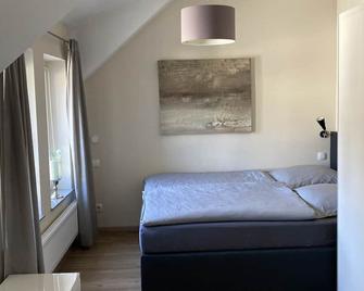 Apartment in Remagen, ideal for 2 people - Remagen - Schlafzimmer