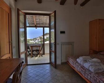 Il Cigno Affittacamere Bed & Breakfast - Ponza