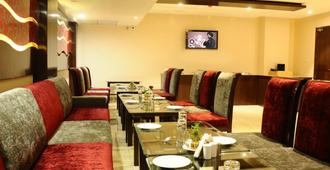 Country Inn Amritsar - Amritsar - Restaurante