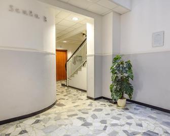 1 Bedroom Gorgeous Apartment In Loano - Loano - Corridoio