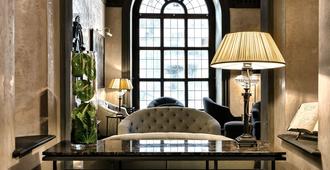 Grand Hotel Baglioni - Florencia - Recepción