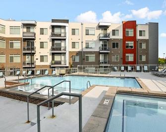 Amazing modern 1 Bedroom with pool/ hot tub - Salt Lake City - Pool