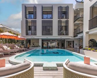 Basq House - Byron Bay - Pool