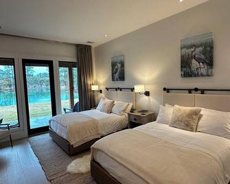 Heron Cottage Suite 3715-A- part of the Eden at Gracefield Event Venue - Walterboro - Bedroom