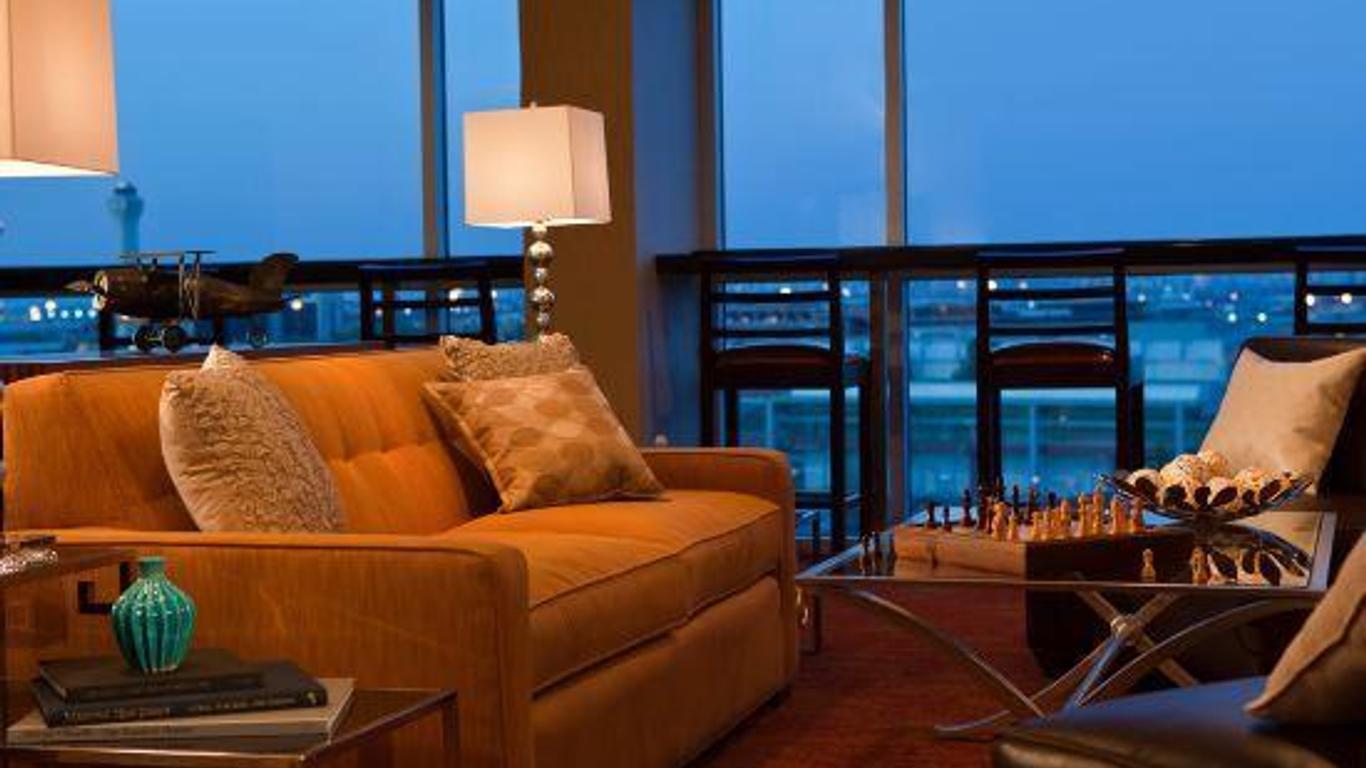 Renaissance Newark Airport Hotel