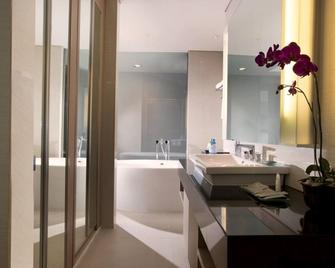 Hotel Santika Premiere Hayam Wuruk Jakarta - Jakarta