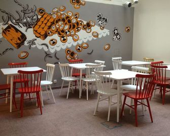 Safestay Prague Charles Bridge - Prag - Restaurang