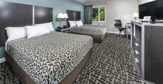 Bridgepointe Inn & Suites - Council Bluffs - Bedroom