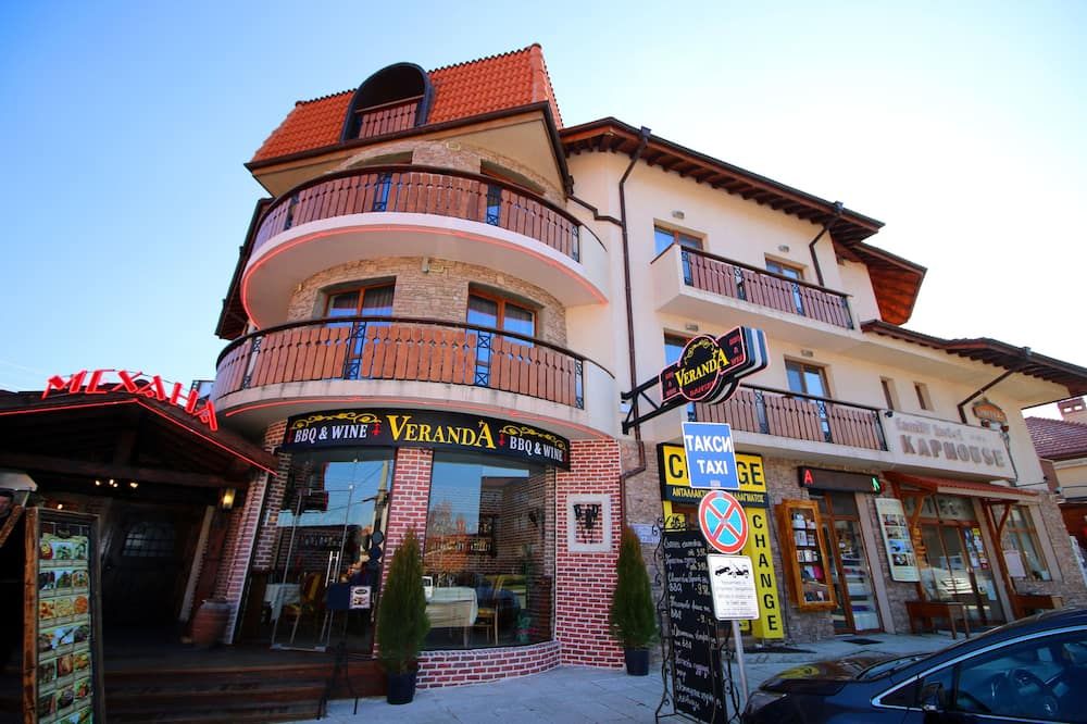 Kap House Family Hotel - בנסקו - בניין
