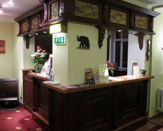 Hotel Elefant - Schwerin - Vastaanotto