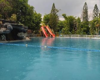 DJ Paradise Hotel - Malolos - Pool