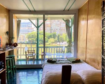 Houseboat65 - Historic home on the Nile - Central Cairo - Kairo