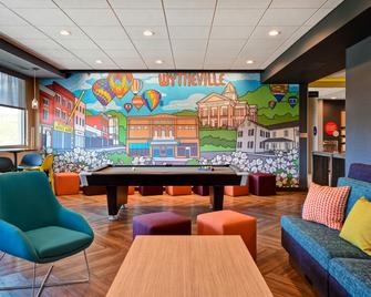 Tru by Hilton Wytheville - Wytheville - Лаунж