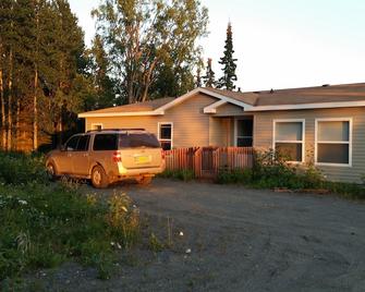 A Centrally-Located Vacation Home For All Your Kenai Peninsula Adventures! - Kasilof - Building