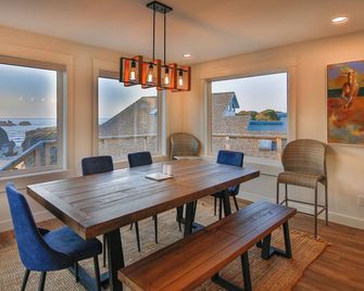 Twin Views at Face Rock - Bandon - Comedor