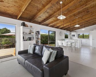 This Way To The Beach - Omaha - Omaha - Sala de estar