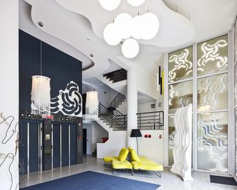 Urban Hotel Amadeos - Matosinhos - Lobby