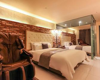 Drive In Hotel Tiamo - Pocheon - Habitación