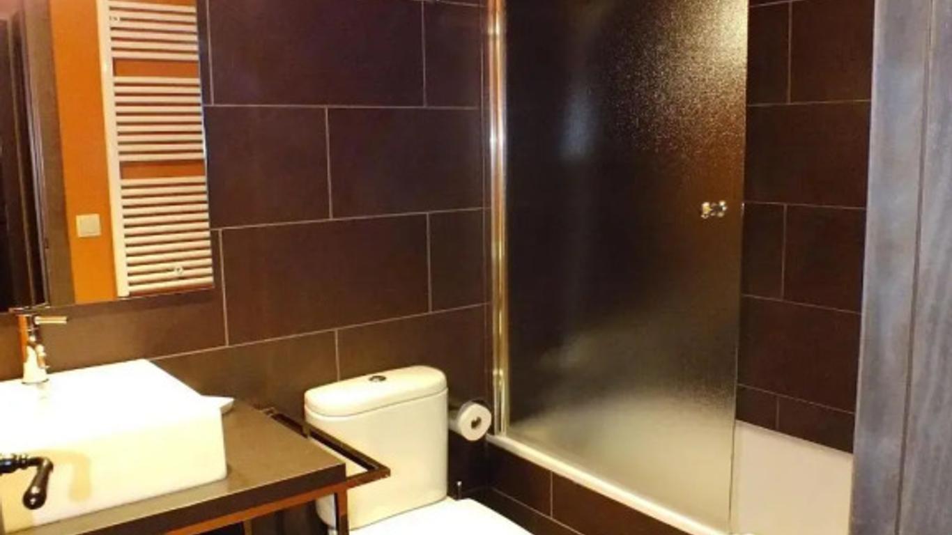 هوتل أريولو