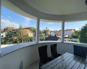 Iarca Inn - Bucharest - Balcony