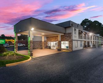 Quality Inn Charleston - West Ashley - Charleston - Byggnad