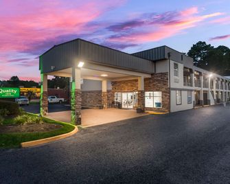 كواليتي إن تشارلستون - ويست آشلي - تشارلستون (ساوث كارولاينا) - مبنى