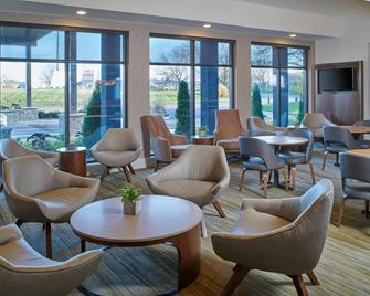 Courtyard by Marriott Indianapolis Castleton - Indianapolis - Lounge