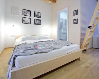 Guverna New City Accommodation - Zadar - Sypialnia