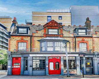 Belvilla Ilford Station Hotel, 4 min from Elizabeth line - Ilford - Building