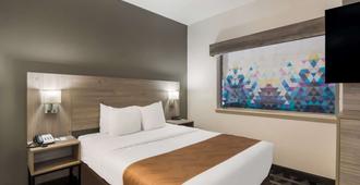 Quality Inn & Suites - Waco - Slaapkamer