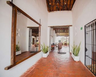 Hotel Archangelus - Mompos - Hallway