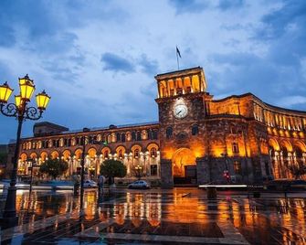 Venice Hotel Complex - Erivan