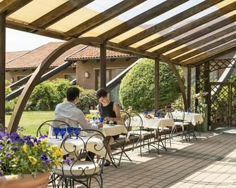 Serravalle Golf Hotel - Serravalle Scrivia - Patio