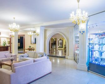 Cnic Paleo Artnouveau - Palaiokastritsa - Lobby