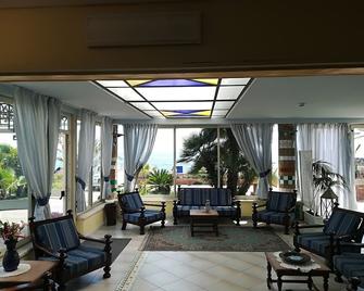Nike Hotel - Giardini Naxos - Sala de estar