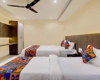 Fabhotel Casa Royal Residency - Bombay - Habitación