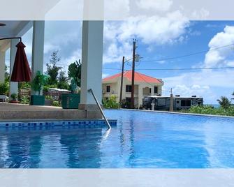 Hanamitsu Hotel & Spa - Garapan - Pool