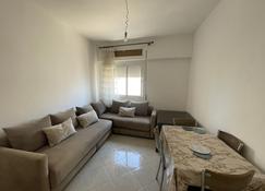 Economic Apartment Alhoceima Wifi - Villa Alhucemas - Sala de estar