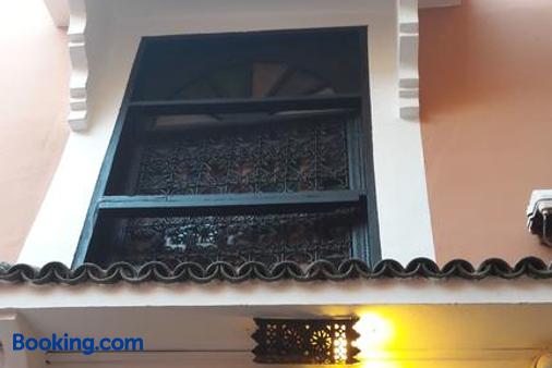Riad Les Nuits de Marrakech - Marrakesh - Building