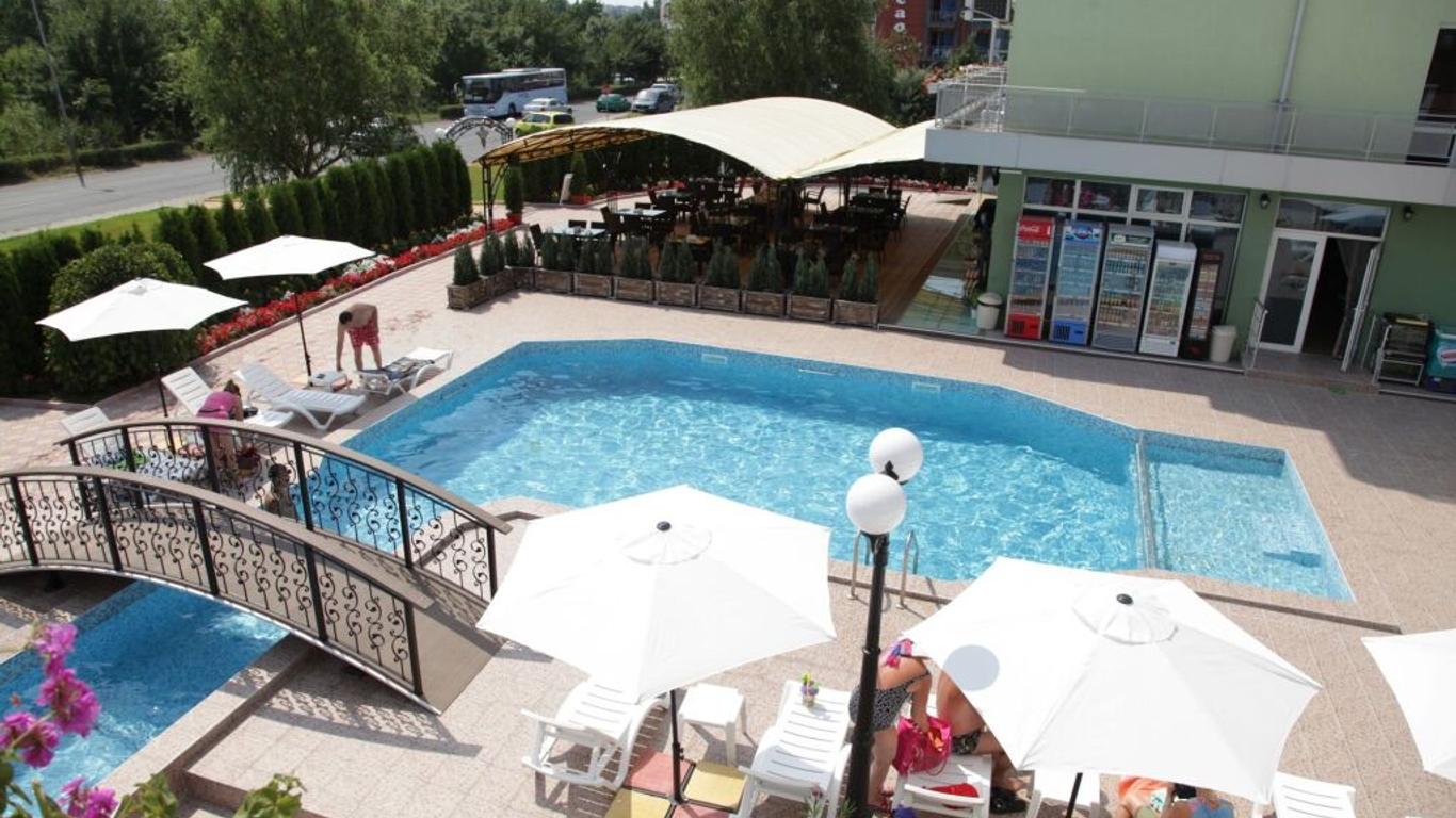 Hotel Zaara