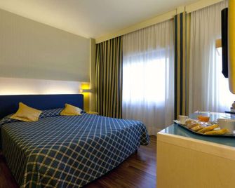 Hotel Velino - Avezzano - Habitación