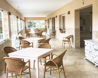 Casa Rural Encinar de las Flores - Los Navalucillos - Restaurante