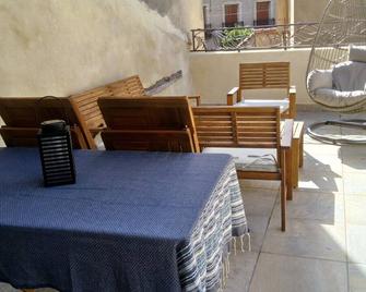 Maison de Village du 18ème Entre le Salagou et le Parc Régional des Monts D'orb - Camplong - Patio