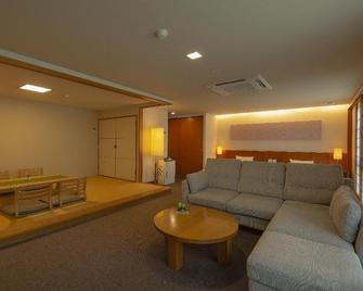 Shimoda Central Hotel - Shimoda - Oturma odası